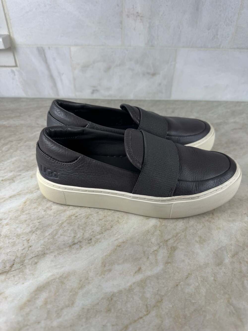 UGG Chayze Gray Leather Slip On Sneakers Women’s Size 5 Platform Casual Shoes - Picture 3 of 12